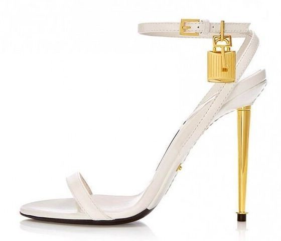 Sharp Pointed Gold Lock Strapp - Sandal Strappy Heeled recension och pris